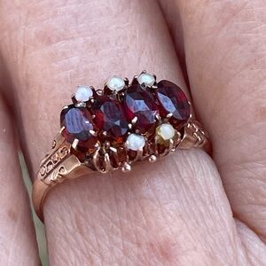 Antique Victorian 10k Rose Gold Garnet and Seed Pearls Ring